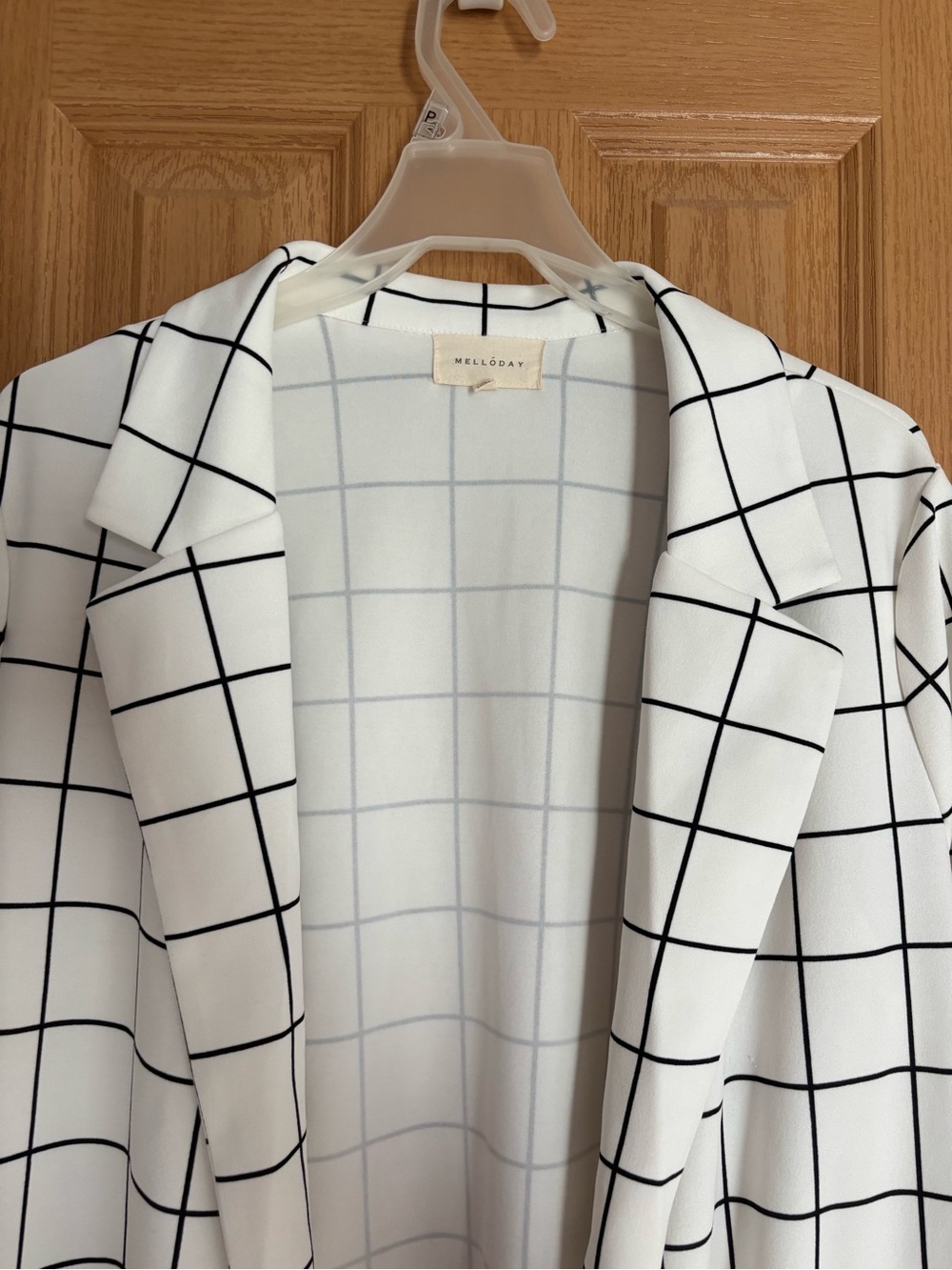 MELLODAY Black & Off White Plaid Long Trench Style Blazer - Picture 6 of 15